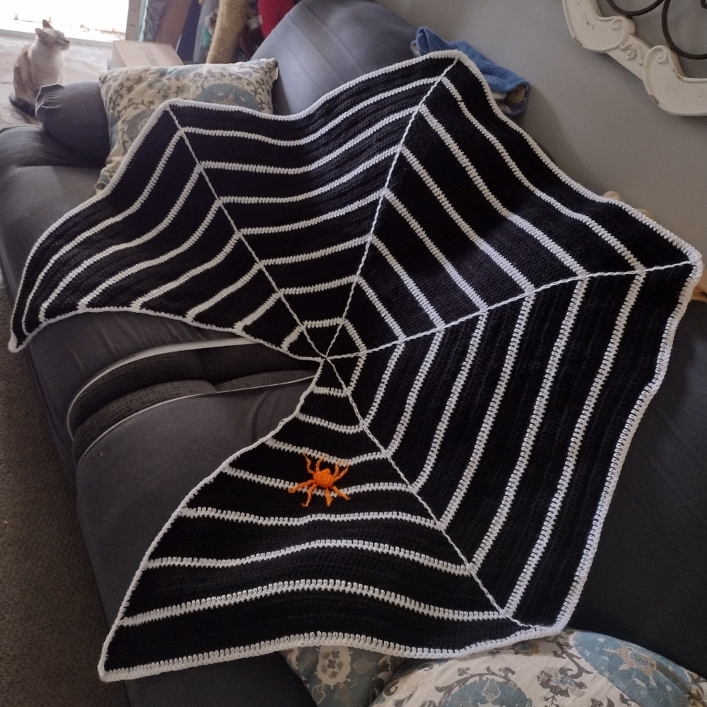 Spiderweb shawl